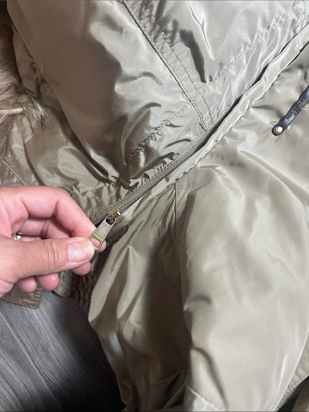 3-in 1 Burberry Beige/Tan Quilted Hooded Belted Parka with Faux Fur Trim - Picture 15 of 16